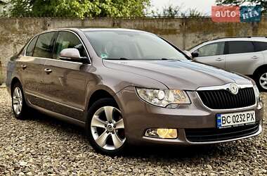 Лифтбек Skoda Superb 2010 в 