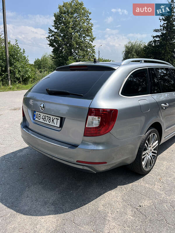Универсал Skoda Superb 2011 в Казатине