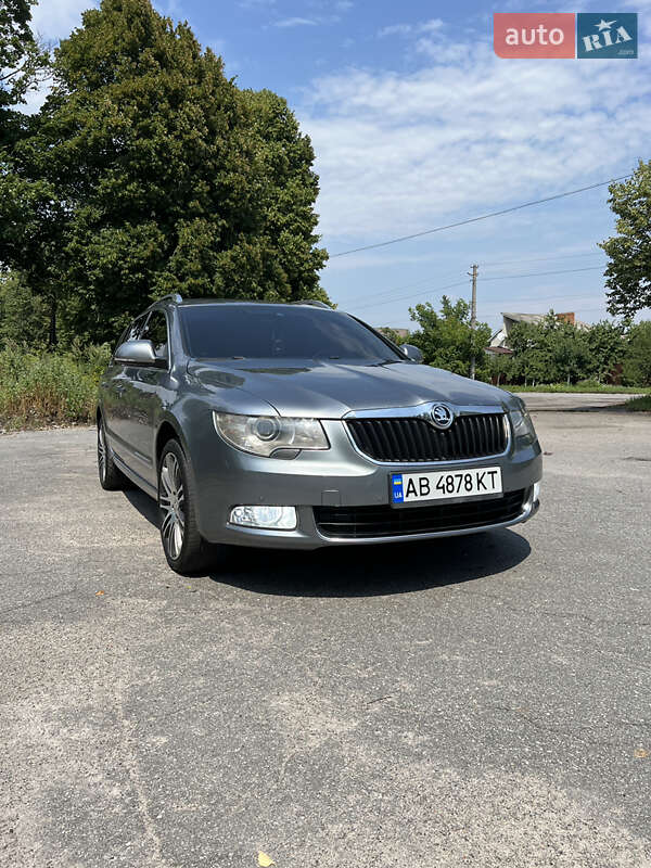 Универсал Skoda Superb 2011 в Казатине