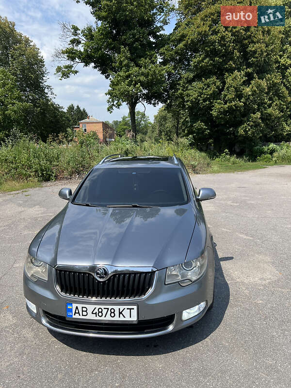 Универсал Skoda Superb 2011 в Казатине
