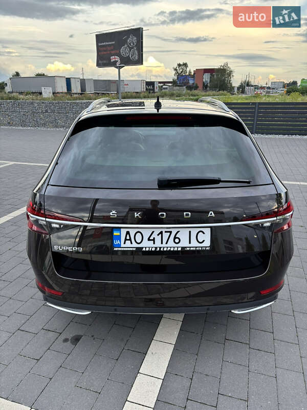 Універсал Skoda Superb 2019 в Мукачевому