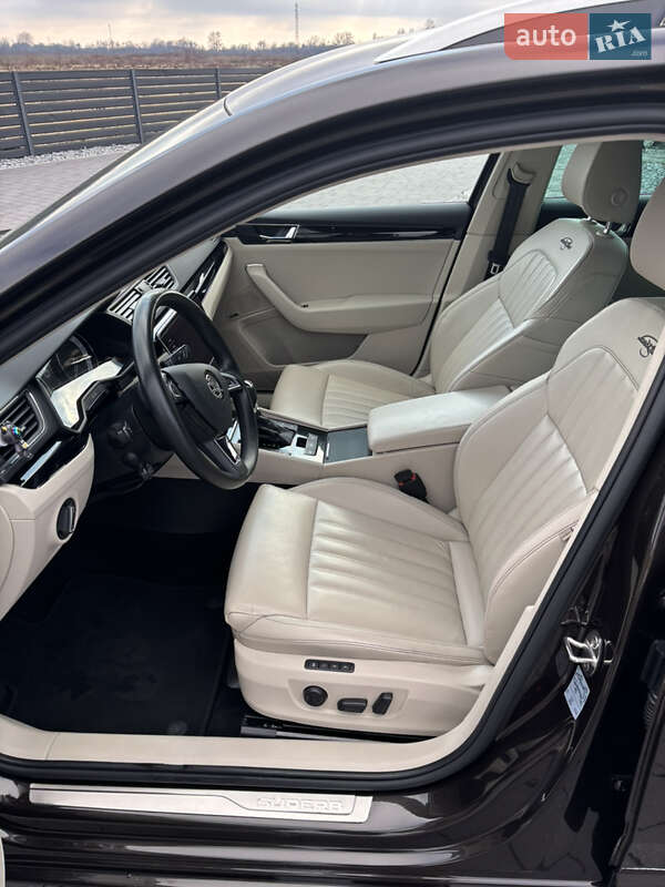 Універсал Skoda Superb 2019 в Мукачевому