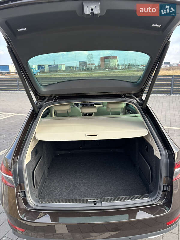 Універсал Skoda Superb 2019 в Мукачевому