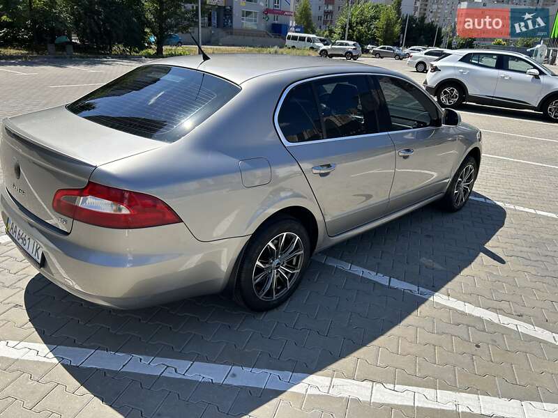 Лифтбек Skoda Superb 2009 в Киеве фото 19 Лифтбек Skoda Superb 2009 в Киеве