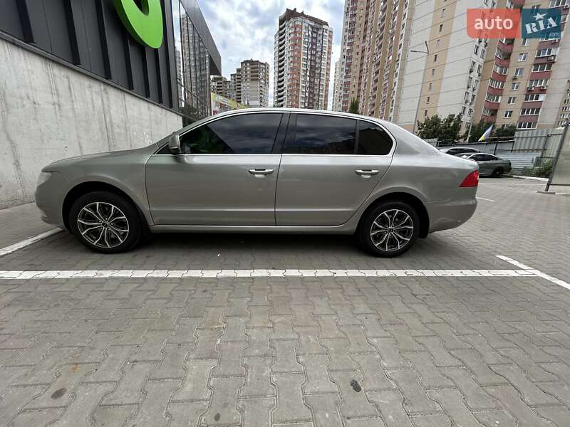 Лифтбек Skoda Superb 2009 в Киеве фото 23 Лифтбек Skoda Superb 2009 в Киеве