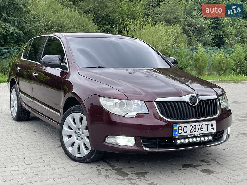 Лифтбек Skoda Superb 2011 в Турке