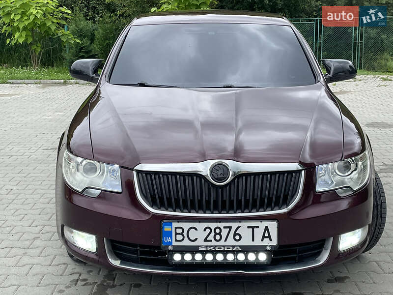 Лифтбек Skoda Superb 2011 в Турке