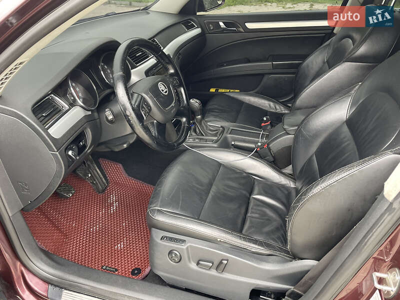 Лифтбек Skoda Superb 2011 в Турке