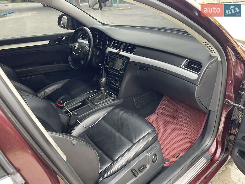 Лифтбек Skoda Superb 2011 в Турке