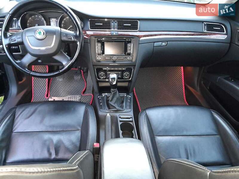 Универсал Skoda Superb 2012 в Ивано-Франковске