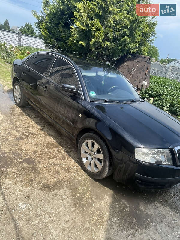 Skoda Superb 2003