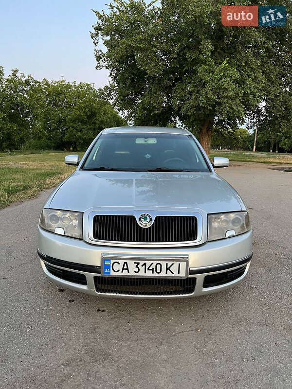 Skoda Superb 2006