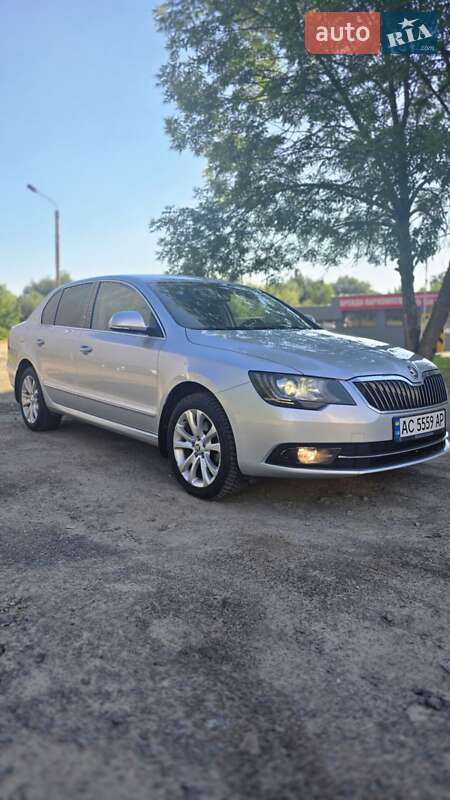 Ліфтбек Skoda Superb 2013 в Луцьку