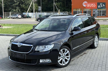 Универсал Skoda Superb 2011 в Луцке