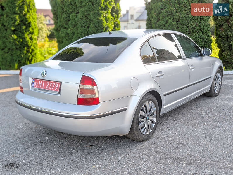 Лифтбек Skoda Superb 2008 в Дубно