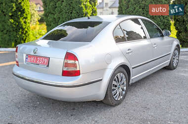 Лифтбек Skoda Superb 2008 в 