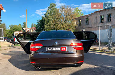 Ліфтбек Skoda Superb 2013 в 