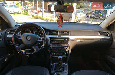 Ліфтбек Skoda Superb 2013 в 
