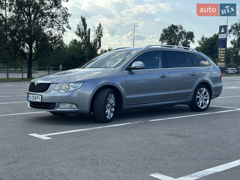 Универсал Skoda Superb 2009 в Киеве