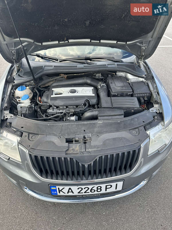 Универсал Skoda Superb 2009 в Киеве