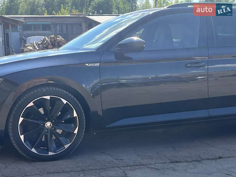 Универсал Skoda Superb 2020 в Коростене