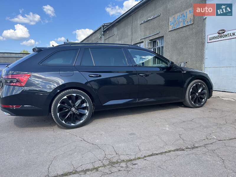 Универсал Skoda Superb 2020 в Коростене
