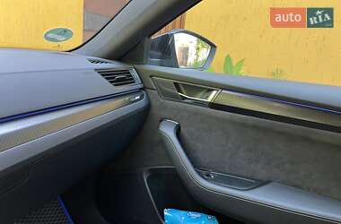 Универсал Skoda Superb 2020 в 