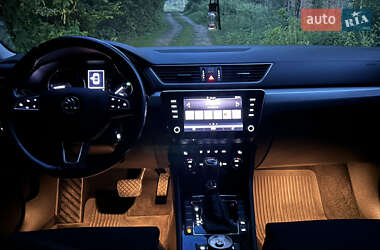 Ліфтбек Skoda Superb 2018 в 