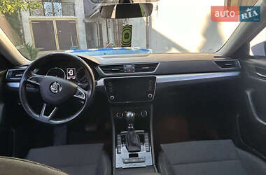 Ліфтбек Skoda Superb 2018 в 