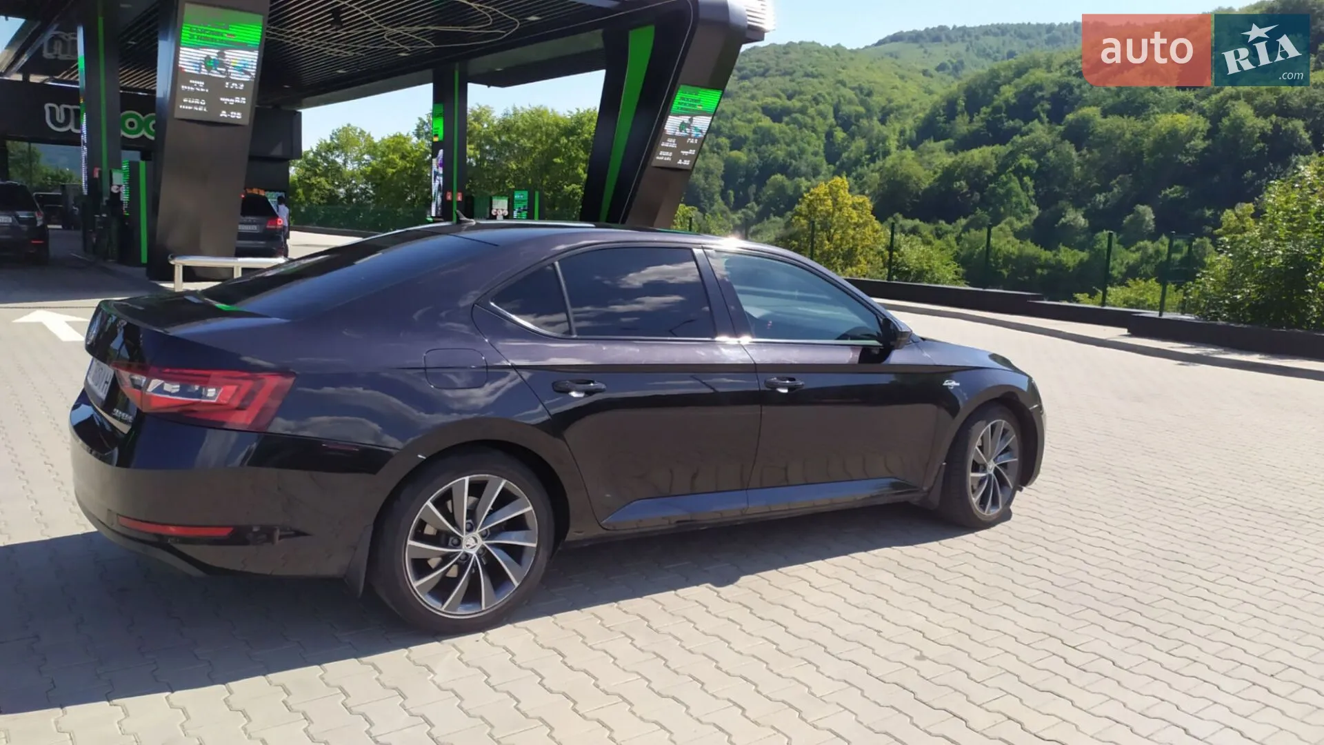2016 Skoda Superb - мініатюра 18