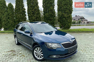 Універсал Skoda Superb 2015 в Млиніві