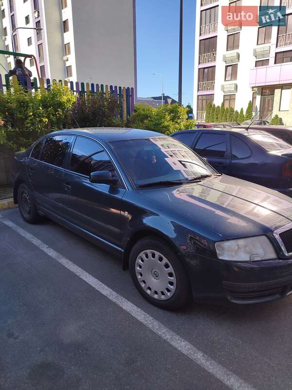Skoda Superb 2005