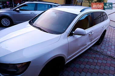 Універсал Skoda Superb 2014 в 