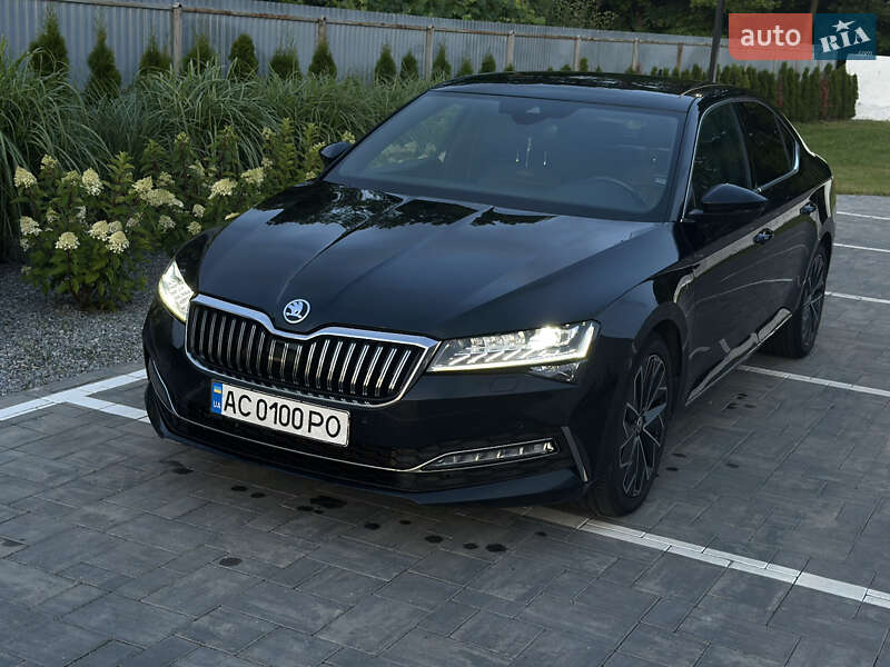 Лифтбек Skoda Superb 2019 в Львове