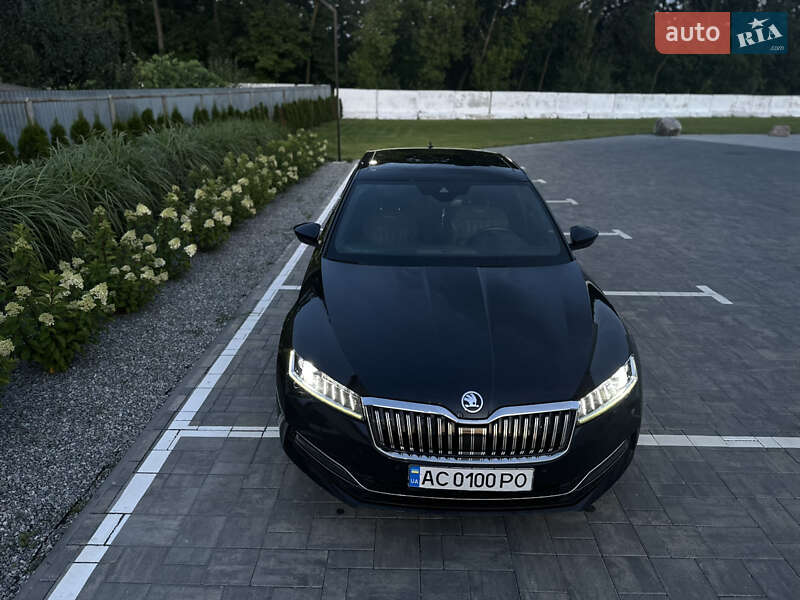 Лифтбек Skoda Superb 2019 в Львове
