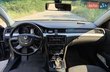 Лифтбек Skoda Superb 2010 в 