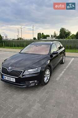 Універсал Skoda Superb 2019 в Вараші