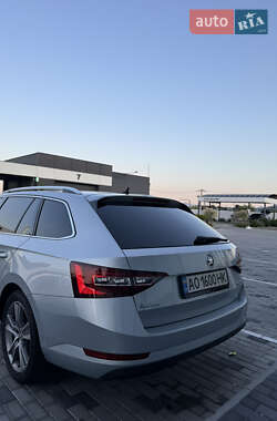 Универсал Skoda Superb 2017 в 