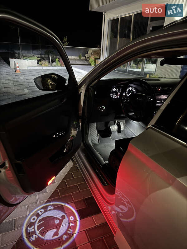 Универсал Skoda Superb 2017 в Хусте фото 54 Универсал Skoda Superb 2017 в Хусте