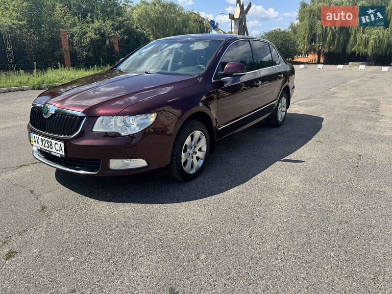 Лифтбек Skoda Superb 2009 в Киеве