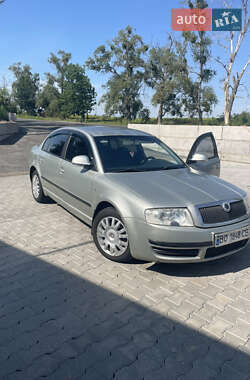 Лифтбек Skoda Superb 2006 в 
