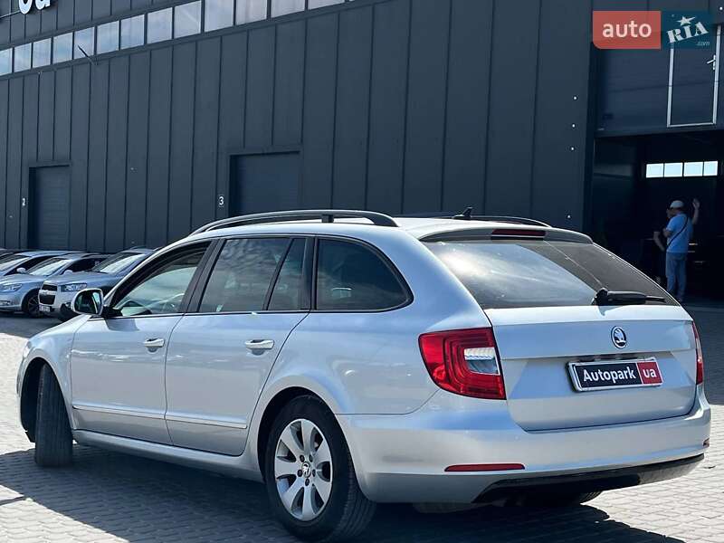 Универсал Skoda Superb 2013 в Львове