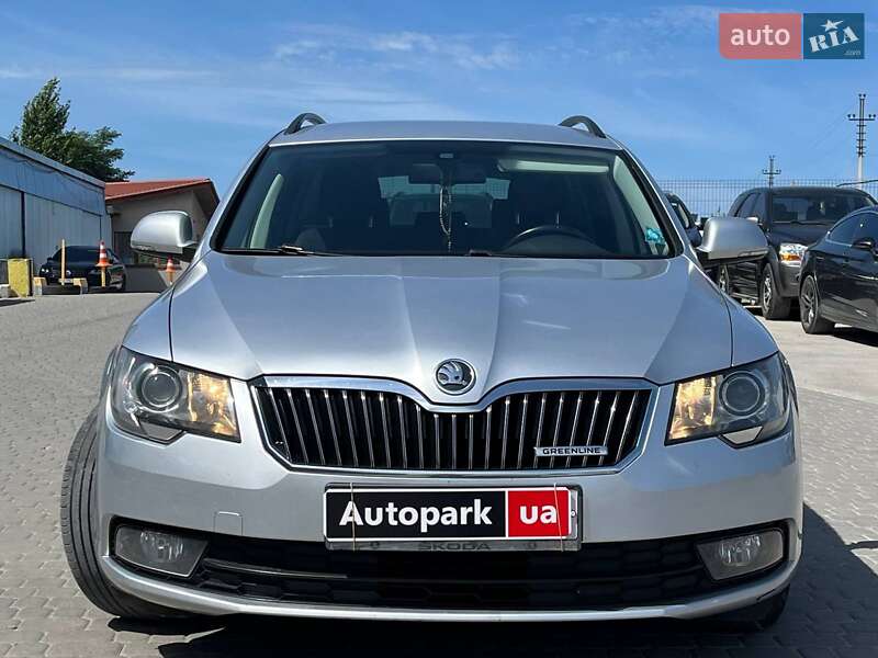 Универсал Skoda Superb 2013 в Львове
