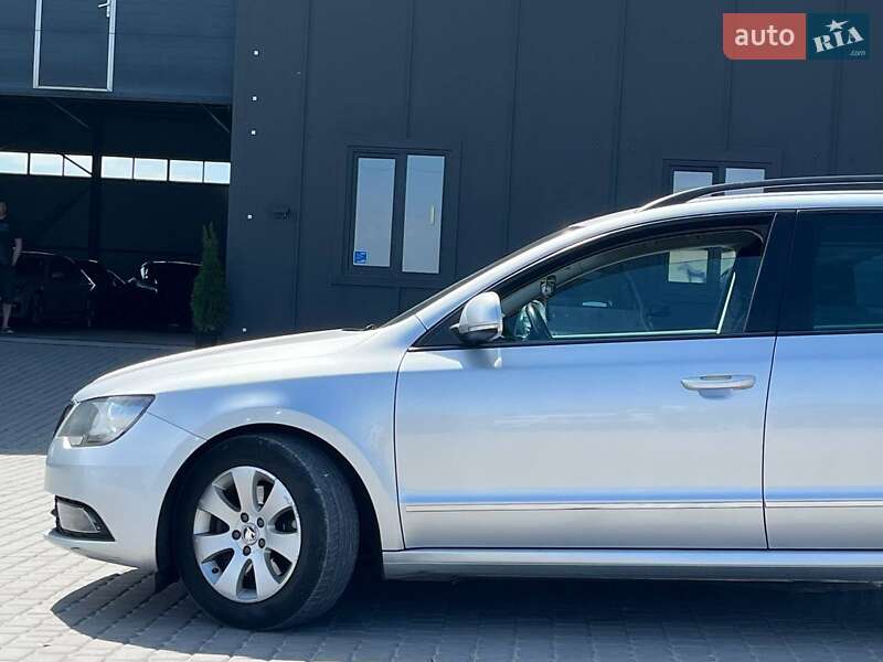 Универсал Skoda Superb 2013 в Львове