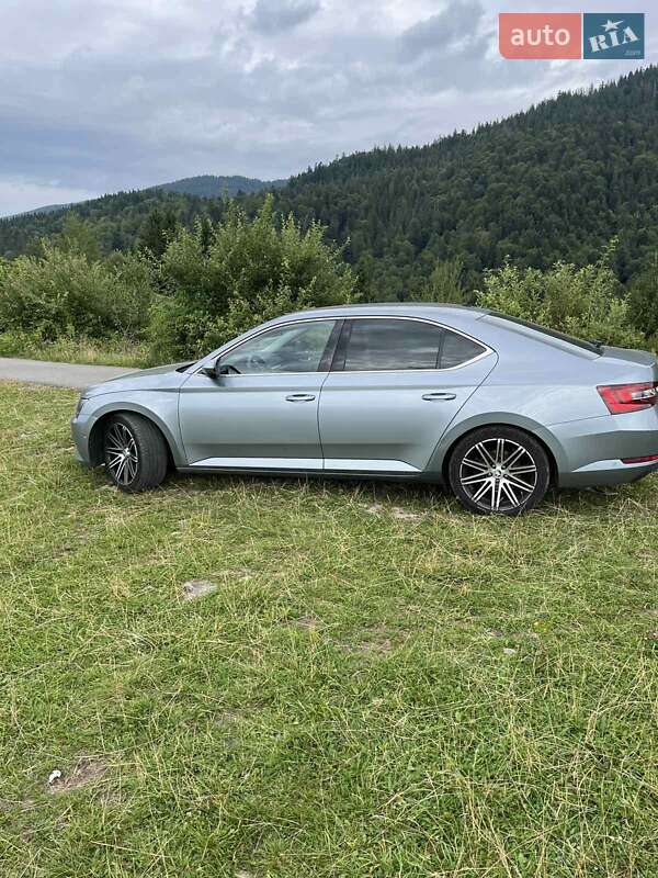 Лифтбек Skoda Superb 2017 в Межгорье