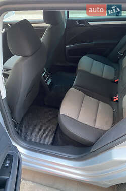 Универсал Skoda Superb 2013 в 