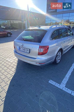 Универсал Skoda Superb 2013 в 