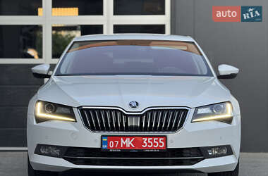 Лифтбек Skoda Superb 2019 в 