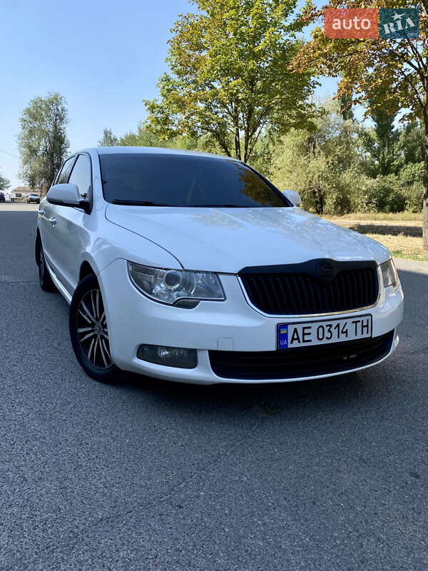 Skoda Superb 2011