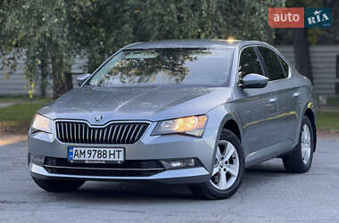 Ліфтбек Skoda Superb 2016 в Звягелі